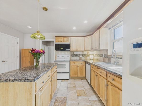 1610 Spruce Street, Denver CO 80220