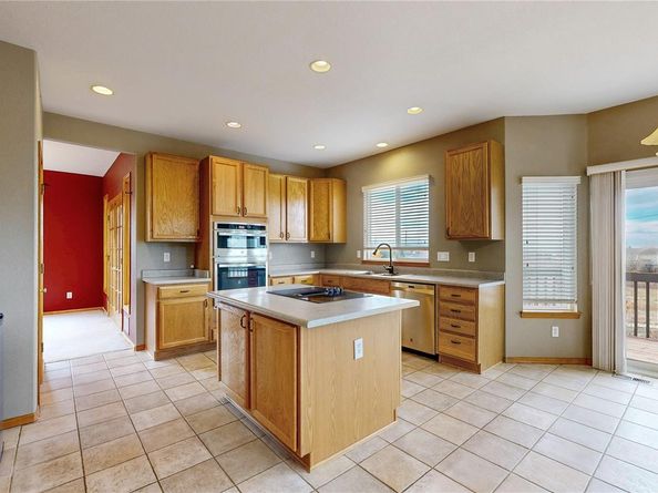 5904 S Ukraine Street, Aurora CO 80015