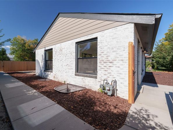 3055 Ivanhoe Street, Denver CO 80207