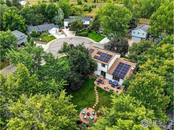 1420 N Franklin Court