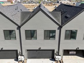 913 Edge Circle, Longmont CO 80501