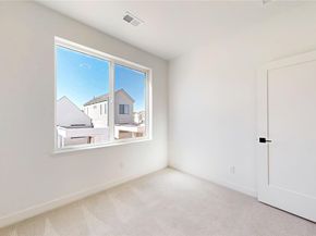 913 Edge Circle, Longmont CO 80501