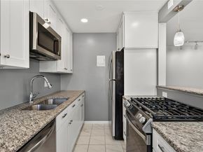 525 Jackson Street 304, Denver CO 80206