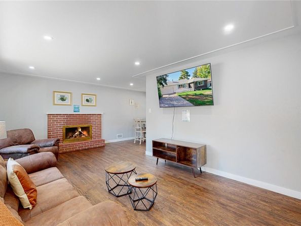 3067 S Holly Place, Denver CO 80222