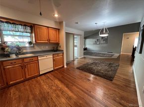 2808 S Heather Gardens Way B, Aurora CO 80014