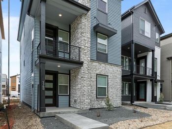 1781 W 166th Avenue