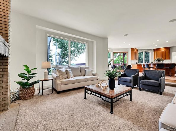 2252 S Queen Street, Lakewood CO 80227