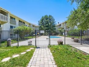 2707 Valmont Road 212C, Boulder CO 80304
