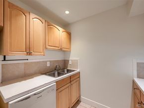 2707 Valmont Road 212C, Boulder CO 80304