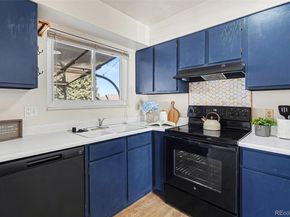 1632 S Rifle Street, Aurora CO 80017