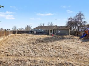 1632 S Rifle Street, Aurora CO 80017