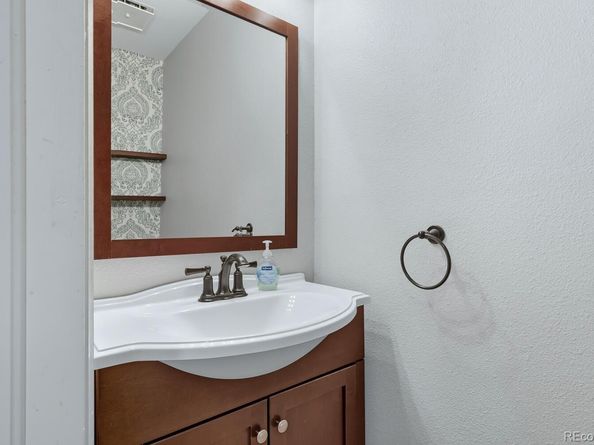4229 S Mobile Circle B, Aurora CO 80013