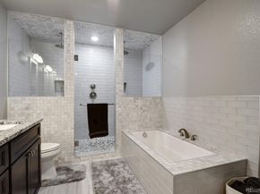 6911 S Algonquian Court, Aurora CO 80016