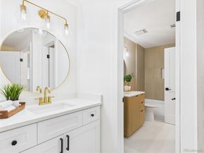 7205 S Gaylord Street G, Centennial CO 80122