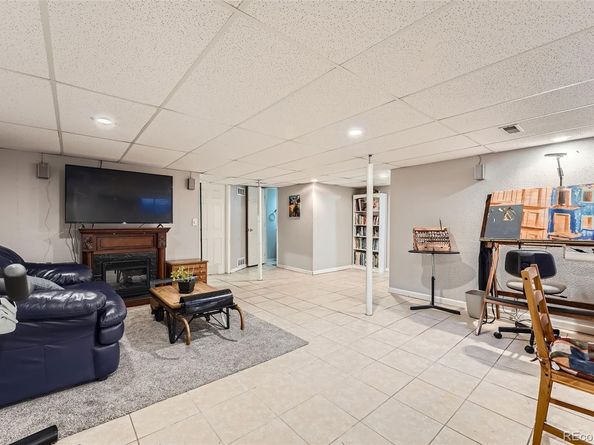 2558 S Vaughn Way C, Aurora CO 80014