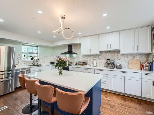 2558 S Vaughn Way C, Aurora CO 80014