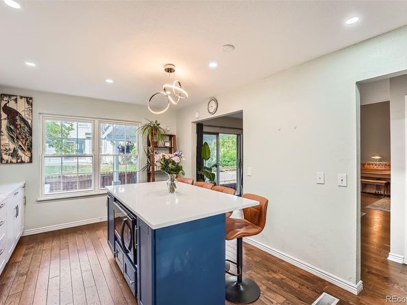 2558 S Vaughn Way C, Aurora CO 80014