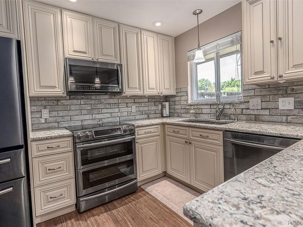 5527 S Lowell Boulevard, Littleton CO 80123