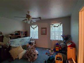 27 Thornhill Oaks Drive, Houston TX 77015