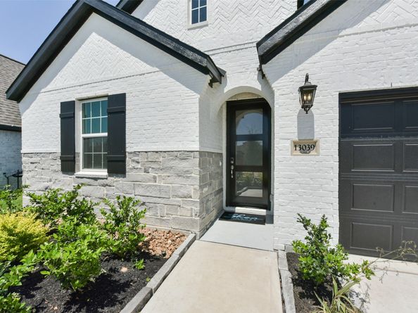 13039 Soaring Forest Drive, Conroe TX 77302