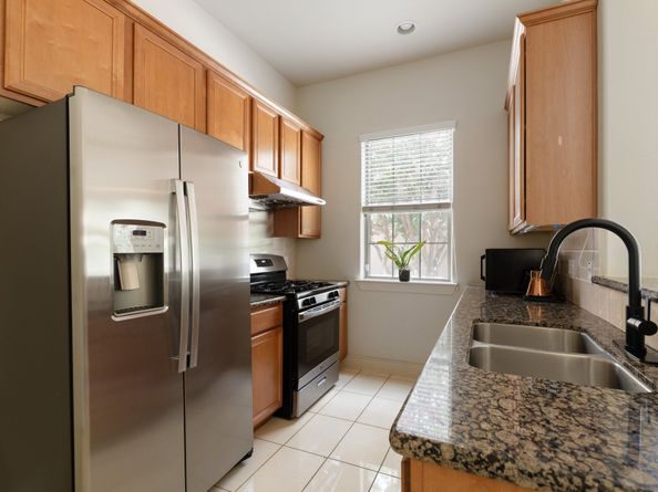 9103 Creekstone Lake Drive, Houston TX 77054