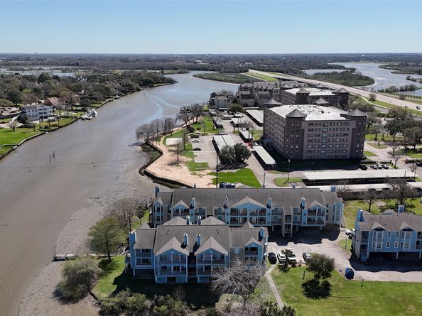18617 Egret Bay Boulevard 1002, Webster TX 77058