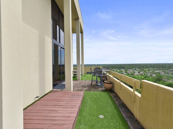 14655 Champion Forest Drive 1802, Houston TX 77069