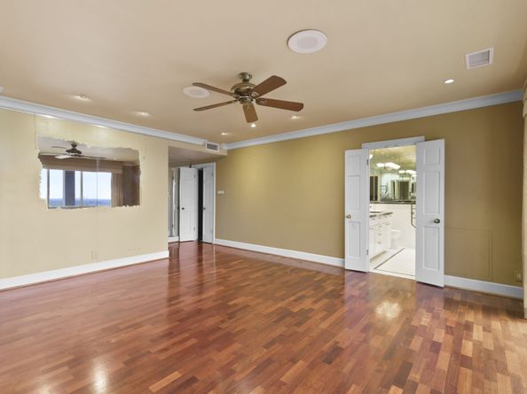 14655 Champion Forest Drive 1802, Houston TX 77069