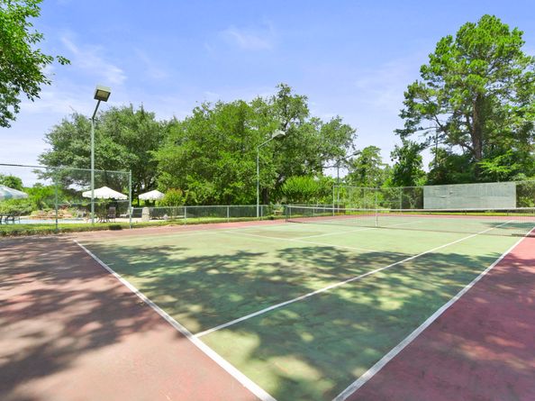 14655 Champion Forest Drive 1802, Houston TX 77069