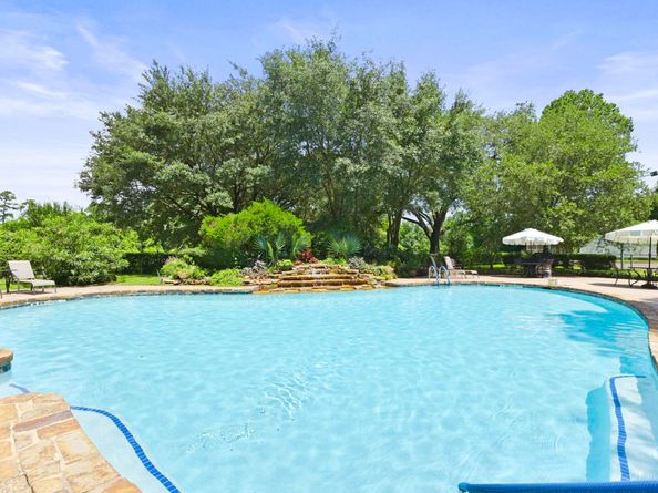14655 Champion Forest Drive 1802, Houston TX 77069