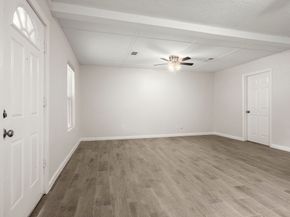 5219 Myrtlewood Street, Houston TX 77033