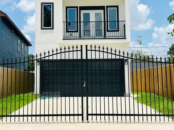 153 Treasure Drive, Houston TX 77076