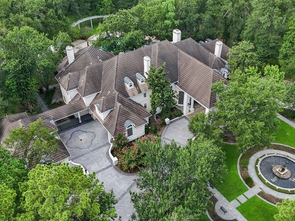 205 Grogans Point Road, The Woodlands TX 77380