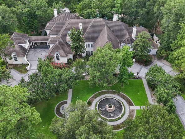 205 Grogans Point Road, The Woodlands TX 77380