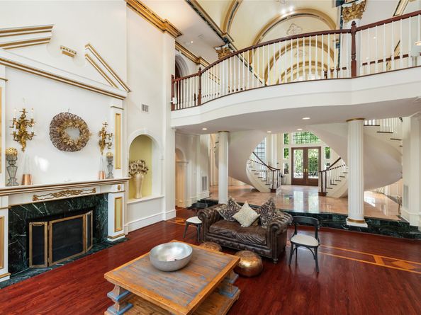 205 Grogans Point Road, The Woodlands TX 77380