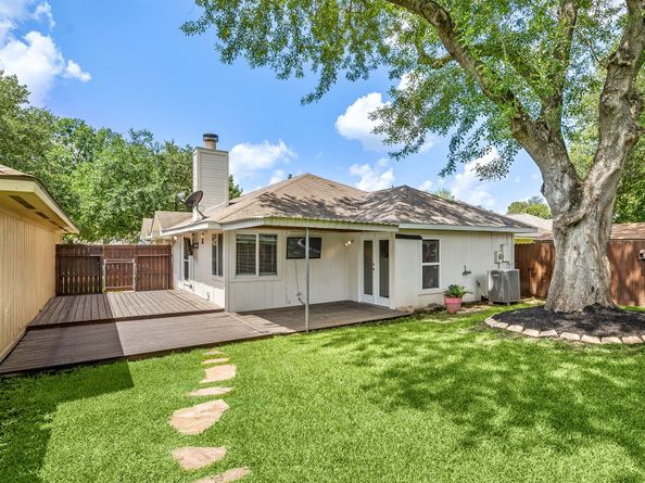 12226 Westwold Drive, Tomball TX 77377