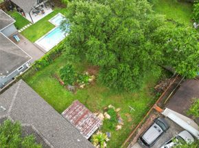 4105 Ella Boulevard, Houston TX 77018