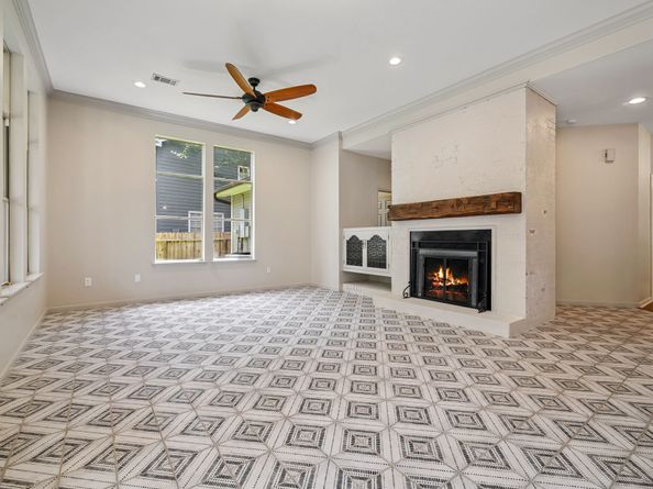 30 Sky Terrace Place, The Woodlands TX 77381