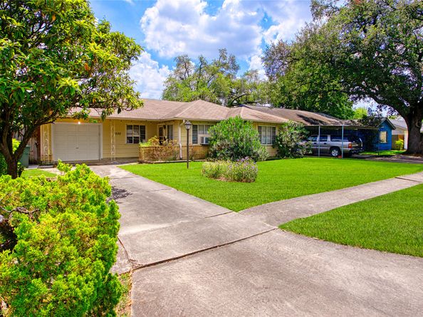 2030 Marnel Road, Houston TX 77055