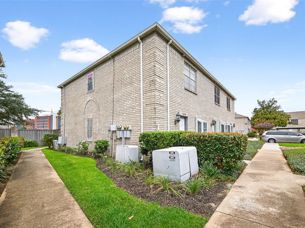 7693 Cambridge Street 7691, Houston TX 77054