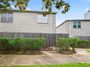 7693 Cambridge Street 7691, Houston TX 77054