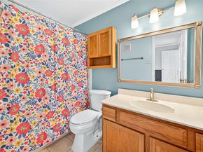 7693 Cambridge Street 7691, Houston TX 77054