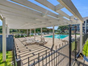 18511 Egret Bay Boulevard 502, Webster TX 77058