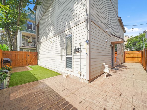 1413 W 26th Street, Houston TX 77008