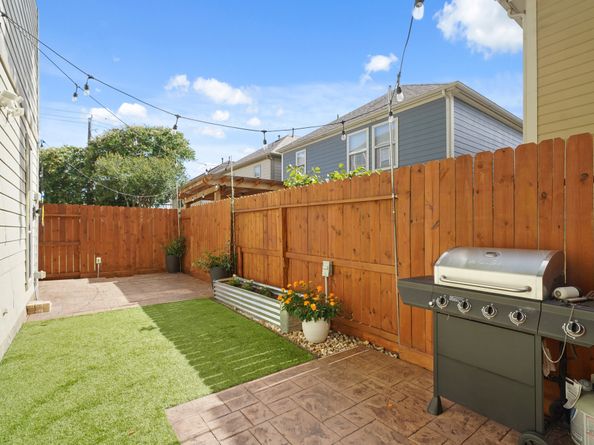 1413 W 26th Street, Houston TX 77008