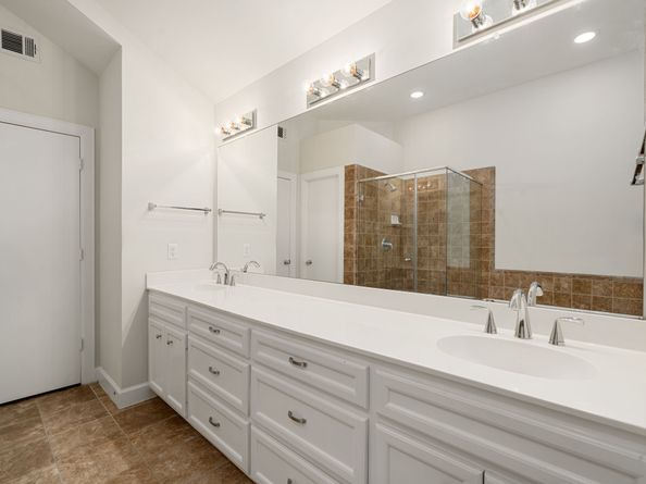 8705 Bryam Street 604, Houston TX 77061