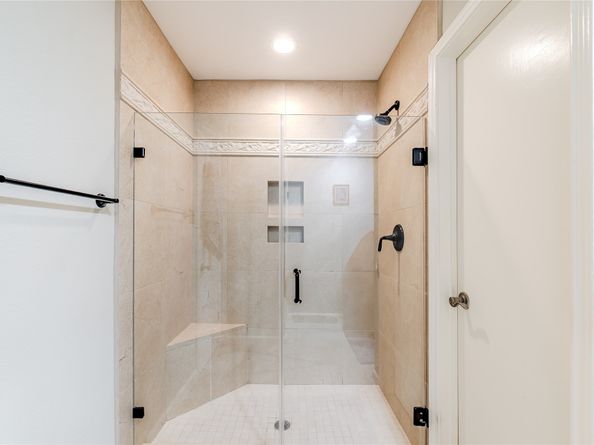 1914 Augusta Drive 15, Houston TX 77057
