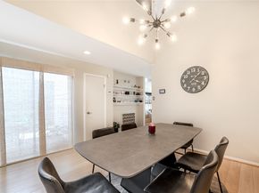 1914 Augusta Drive 15, Houston TX 77057