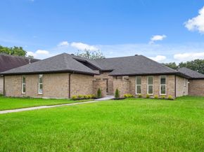 3351 S Sutton Square, Stafford TX 77477