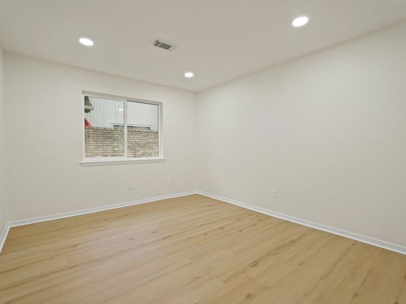 3351 S Sutton Square, Stafford TX 77477